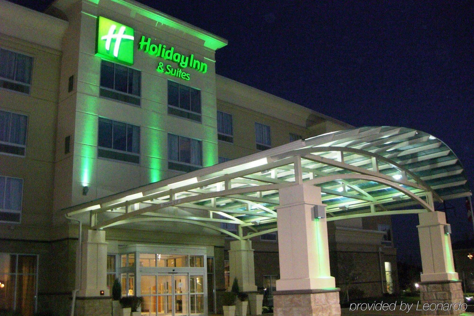 Holiday & By Ihg 3*